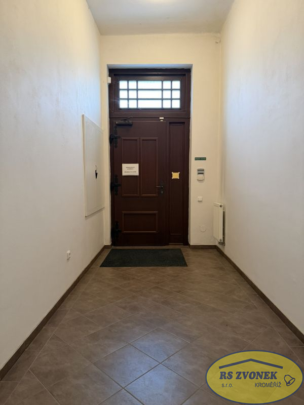 Pronájem NP Kroměříž, Komenského nám.