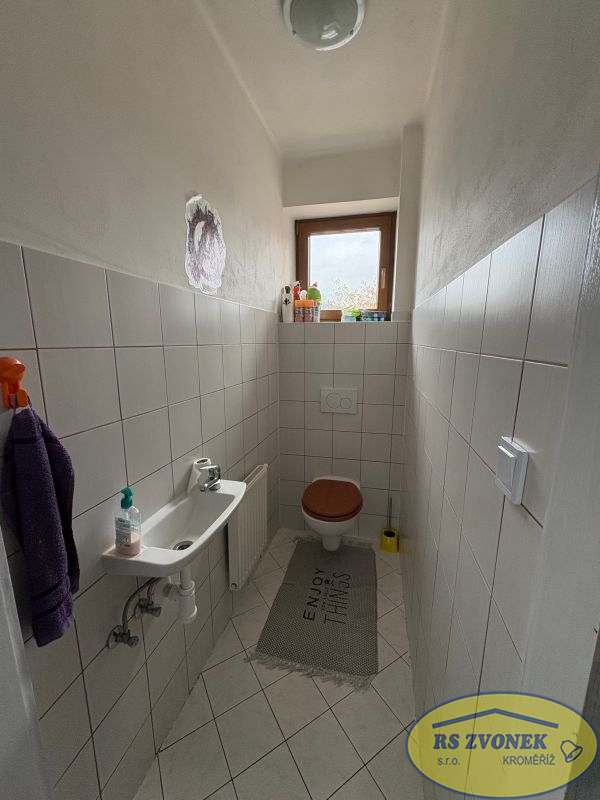 Prodej komerčního objektu, Bystřice p. Host.