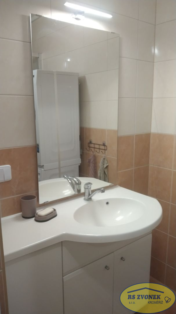 Pronájem bytu 2+1 Hulín, Holešovská