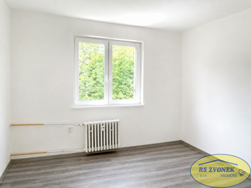 Prodej panelového bytu 3+1, 63 m2, ve Šternberku