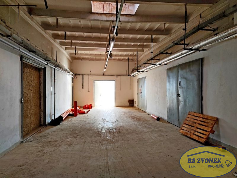 Skladovací a výrobní prostory, OL