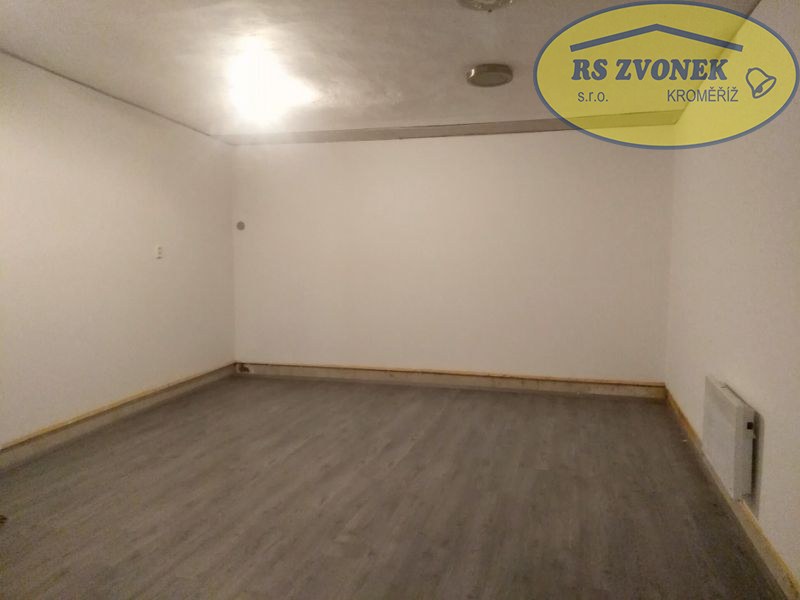 Pron. obchodu, ul.1.Máje, Olomouc