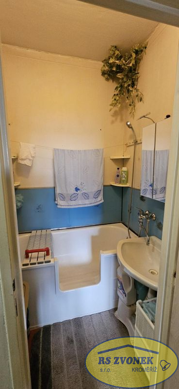 Prodej bytu 2+1, Velehradská, KM