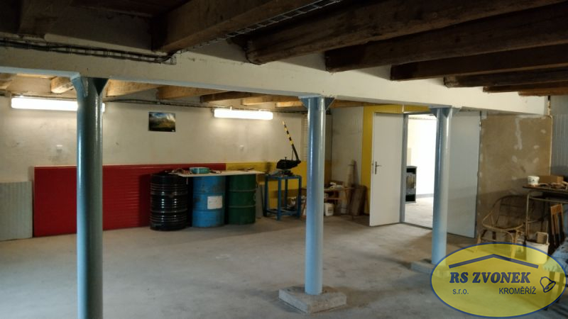 Pronájem skladu Tučapy u Holešova