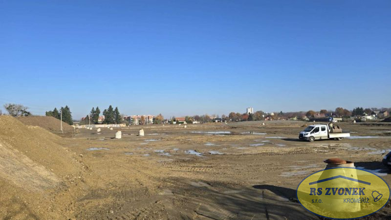 Pozemek 617 m2 pro výstavbu bungalovu 4+kk, Kroměříž