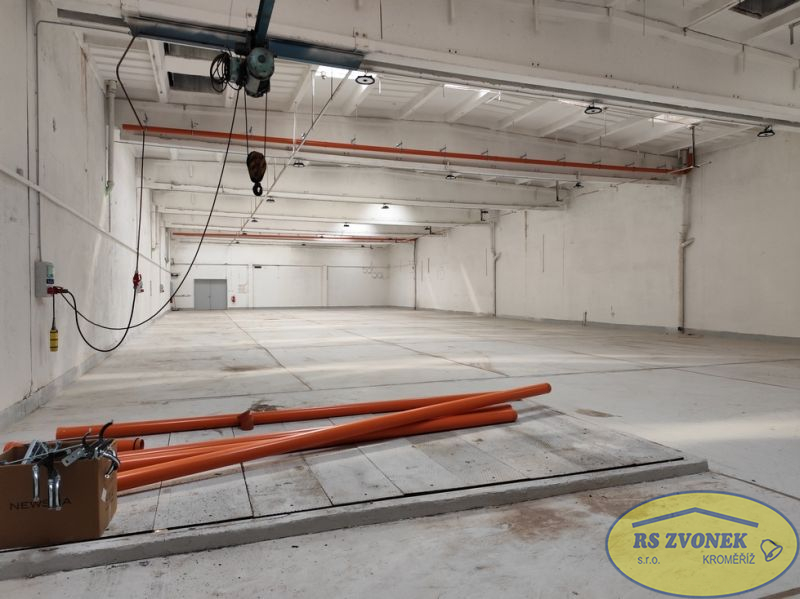 Skladovací a výrobní prostory, OL