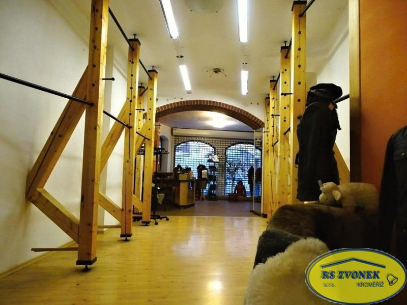 Pron. obchodu, ul. Ostružnická, Olomouc