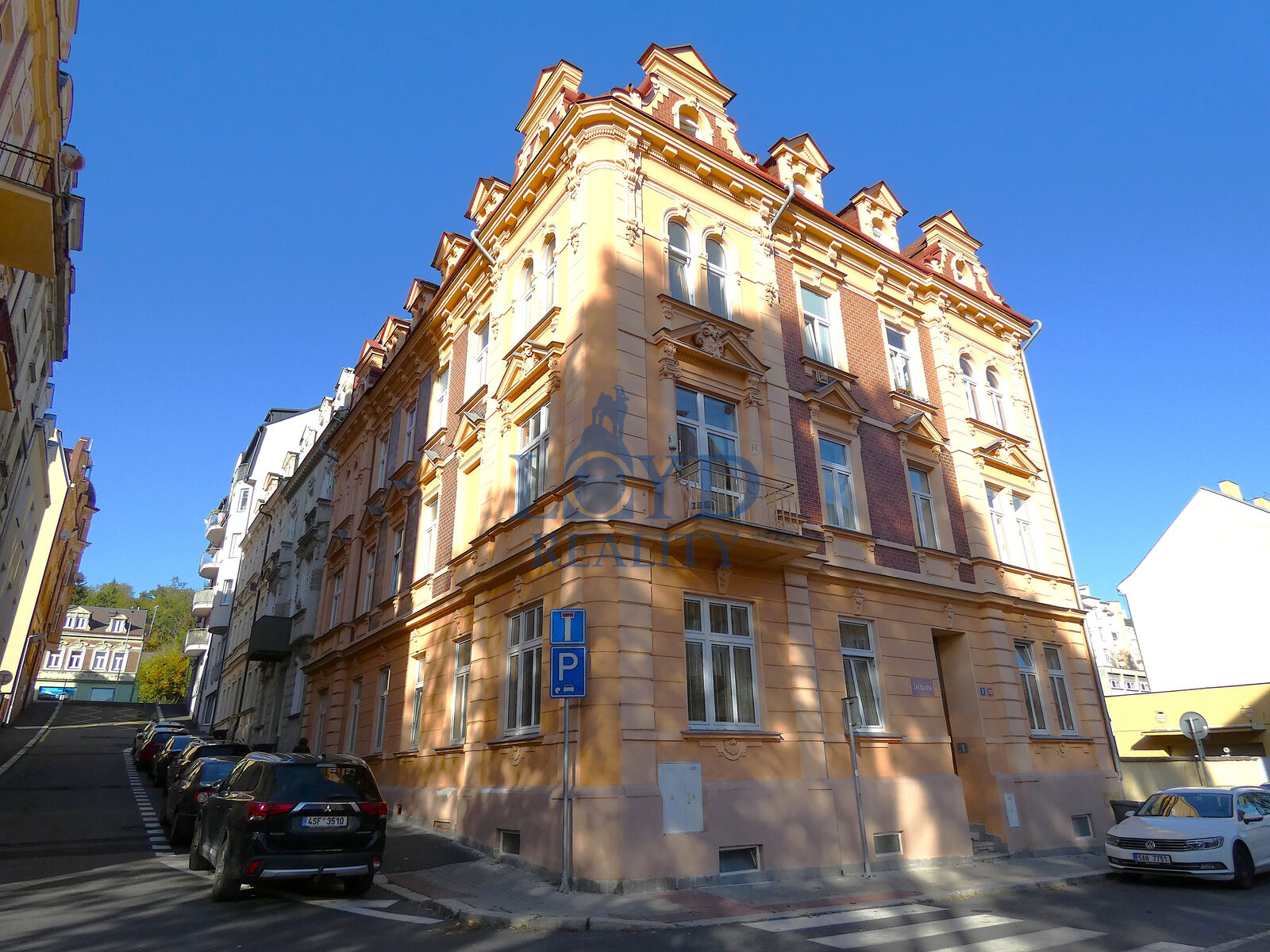 dům