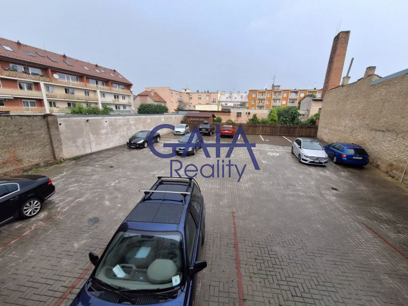 Pronájem kompletně vybaveného bytu 1+kk s balkonem