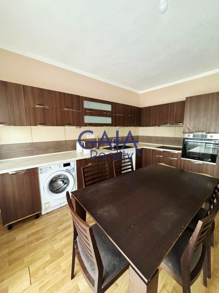 Prostorný cihlový byt 3+kk s lodžií – Kostelec na Hané