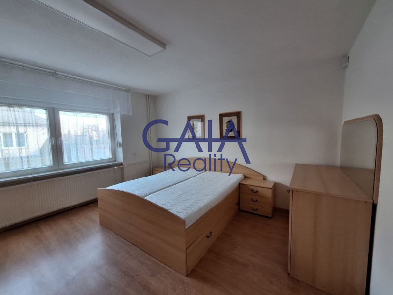 Pronájem krásného bytu 2+1 s terasou, markýzou a zahradou