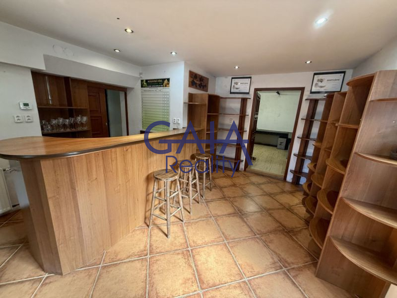 Vila vhodná pro developery - bydlení nebo podnikání