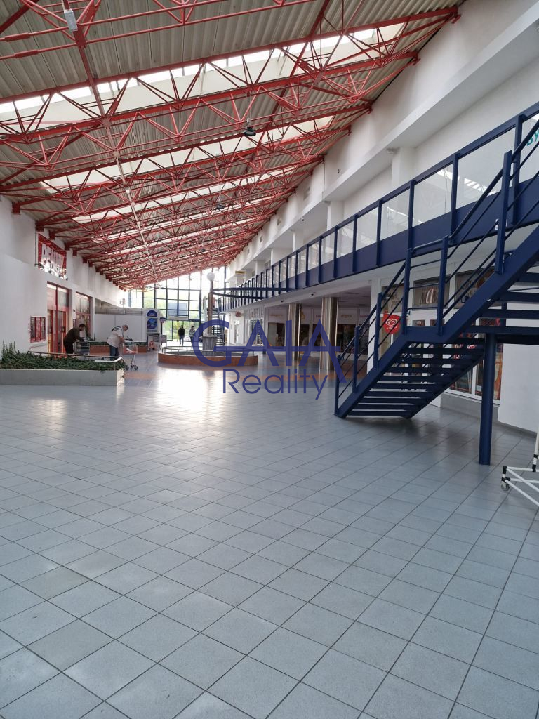 Komerční prostor v obch. centru Pasáž Hloučela, Prostějov