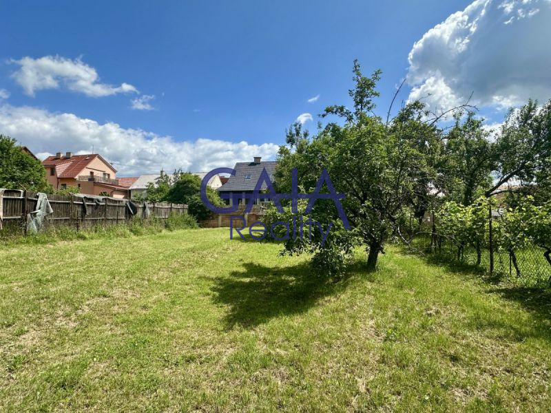 Stavební pozemek v Bukovanech