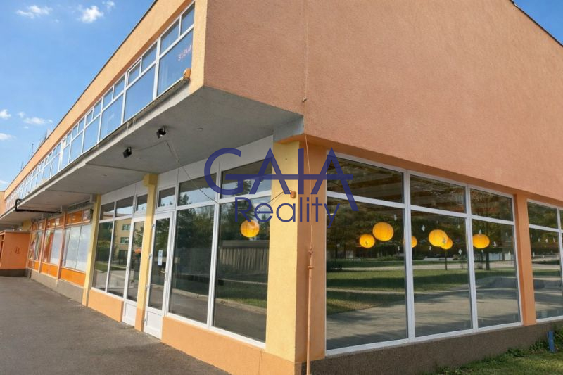 Prodej komerčního objektu – NS Centrum Stará Role