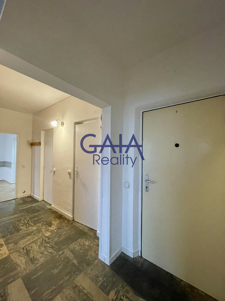 Pronájem bytu 3+1 s balkonem blízko centra města