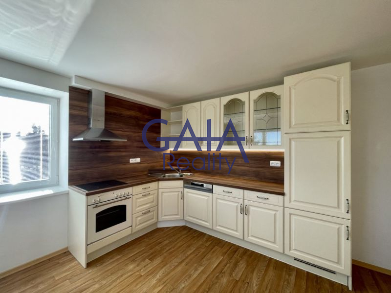 Pronájem prostorného bytu 2+kk v Moravském Písku