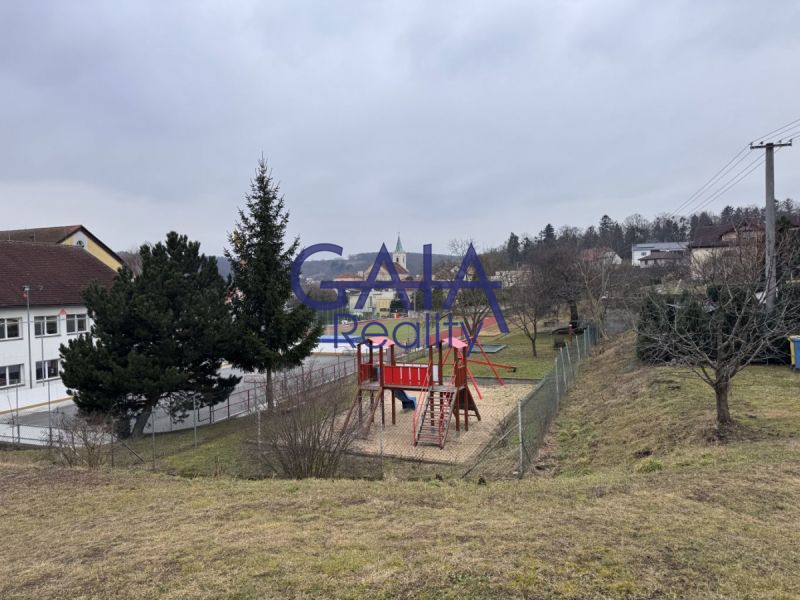 Prodej krásného mezonetového bytu 3+kk v klidné části města