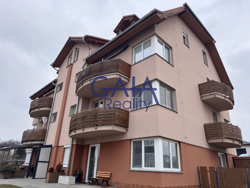 Prodej krásného mezonetového bytu 3+kk v klidné části města