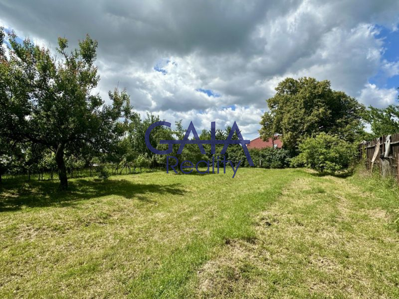 Stavební pozemek v Bukovanech