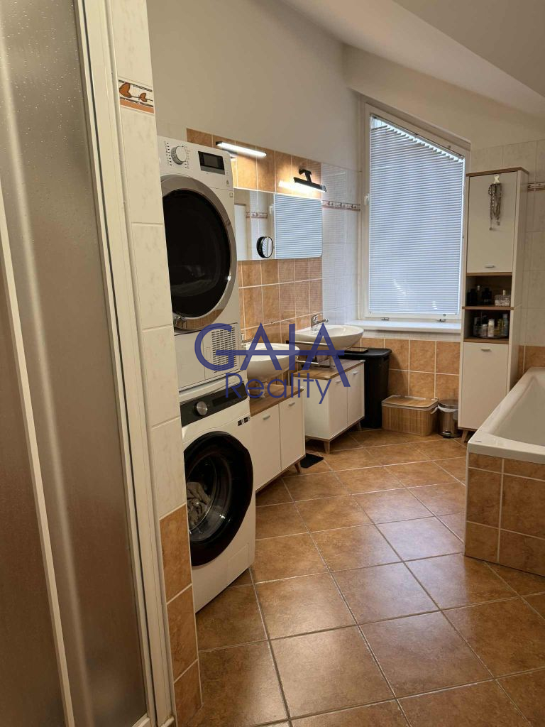 Prodej krásného mezonetového bytu 3+kk v klidné části města