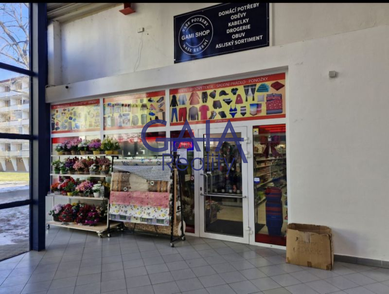 Obchodní prostory k jednání o pronájmu – Pasáž Hloučela