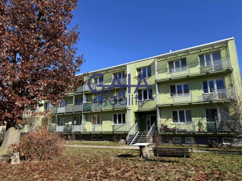 Prodej hezkého prostorného bytu 3+1 v klidné části