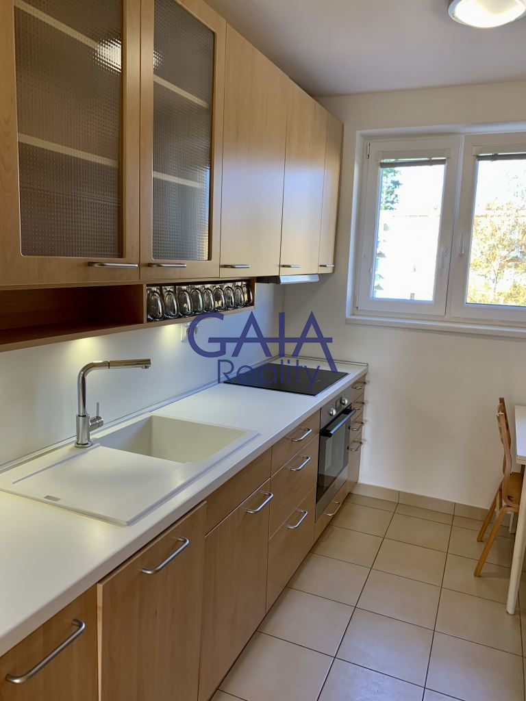 Prodej slunného bytu 3+1 s balkonem