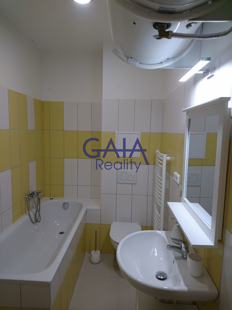 Pronájem moderního bytu 2+kk s možností parkování, Prostějov