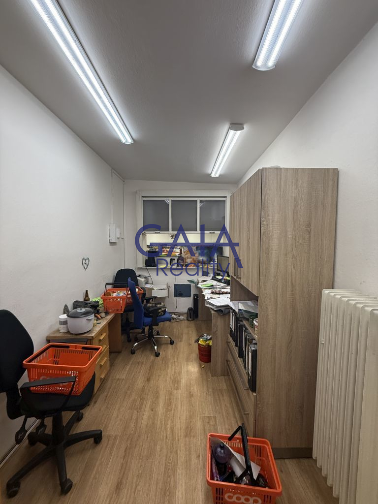 Komerční objekt po rekonstrukci s fotovoltaikou 