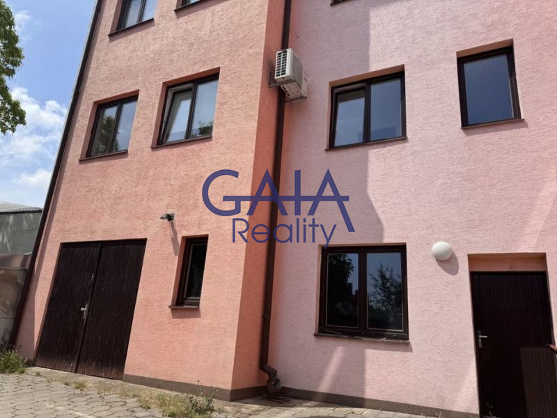 Pronájem kanceláře 20 m&sup2; v centru města