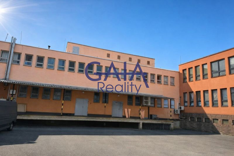 Prodej komerčního objektu – NS Centrum Stará Role