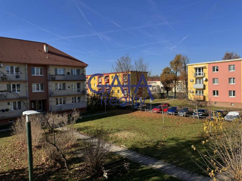 Prodej hezkého prostorného bytu 3+1 v klidné části