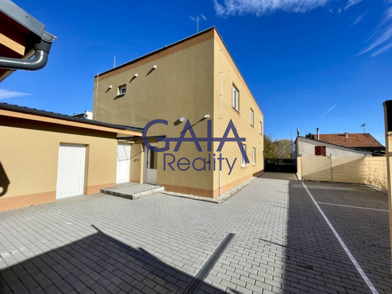 Pronájem prostorného bytu 2+kk v Moravském Písku