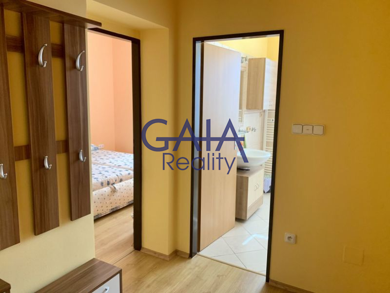 Pronájem bytu 2+kk s parkovacím místem