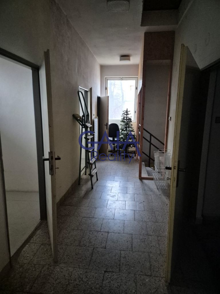 Investiční příležitost - nebyt. prostor s projektem na byty