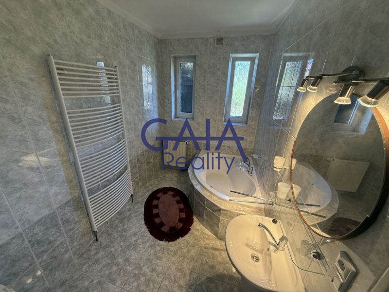 Vila vhodná pro developery - bydlení nebo podnikání