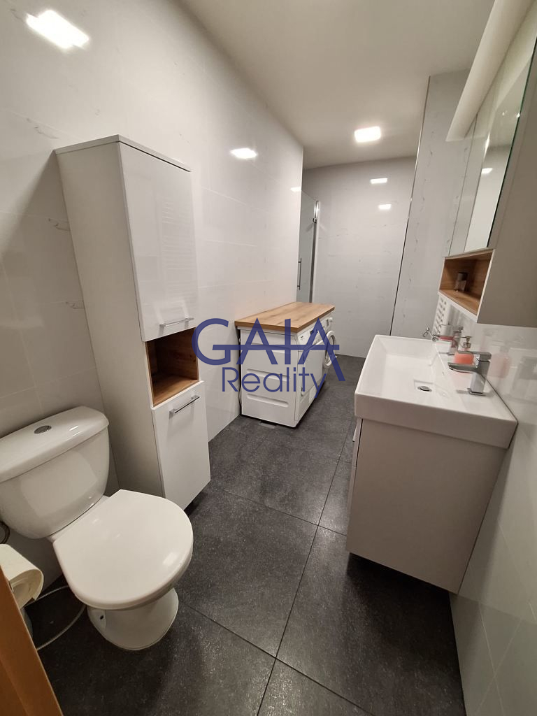 Pronájem krásného bytu 2+1 s terasou, markýzou a zahradou