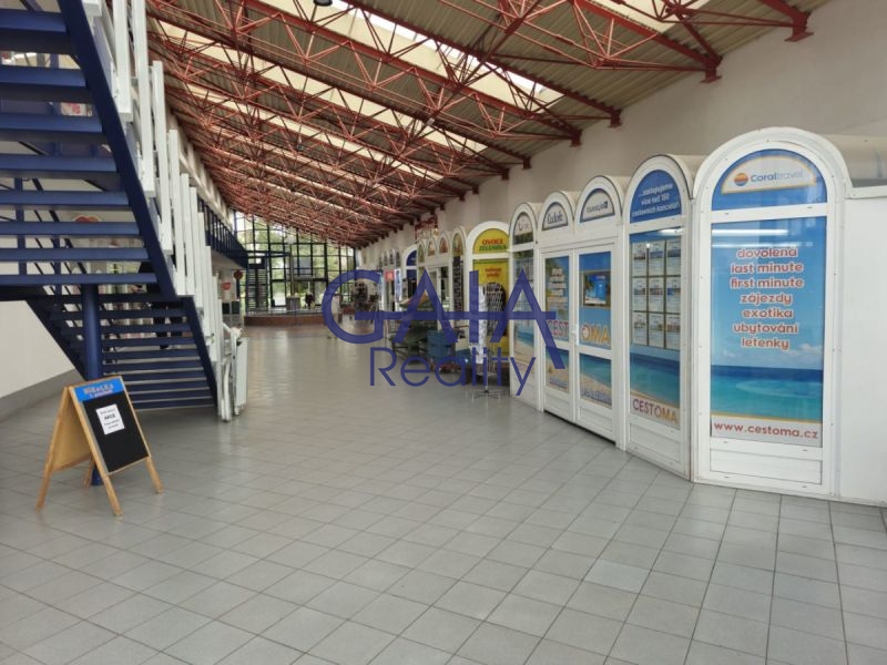 Komerční prostor v obch. centru Pasáž Hloučela, Prostějov