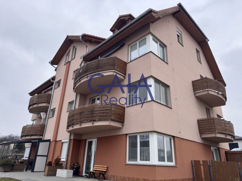 Prodej krásného mezonetového bytu 3+kk v klidné části města