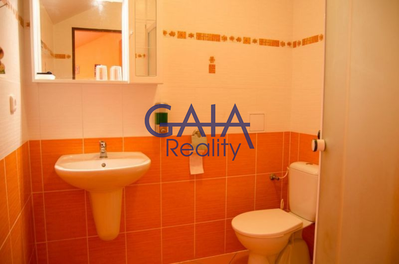 Pronájem zavedené Vinárny s ubytováním u Baťova kanálu