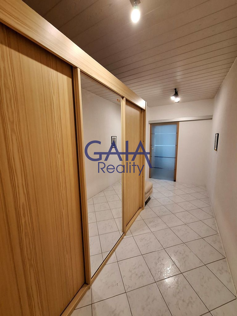 Pronájem zařízeného bytu 2+1 nebo 3+1 se zahradou a balkonem