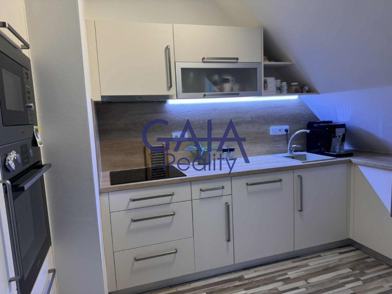 Prodej krásného mezonetového bytu 3+kk v klidné části města