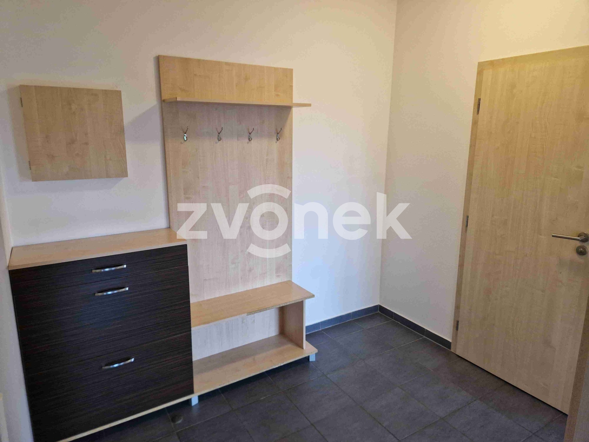 Pronájem bytu 2+kk na Zahrádkách, Uh. Hradiště (2)