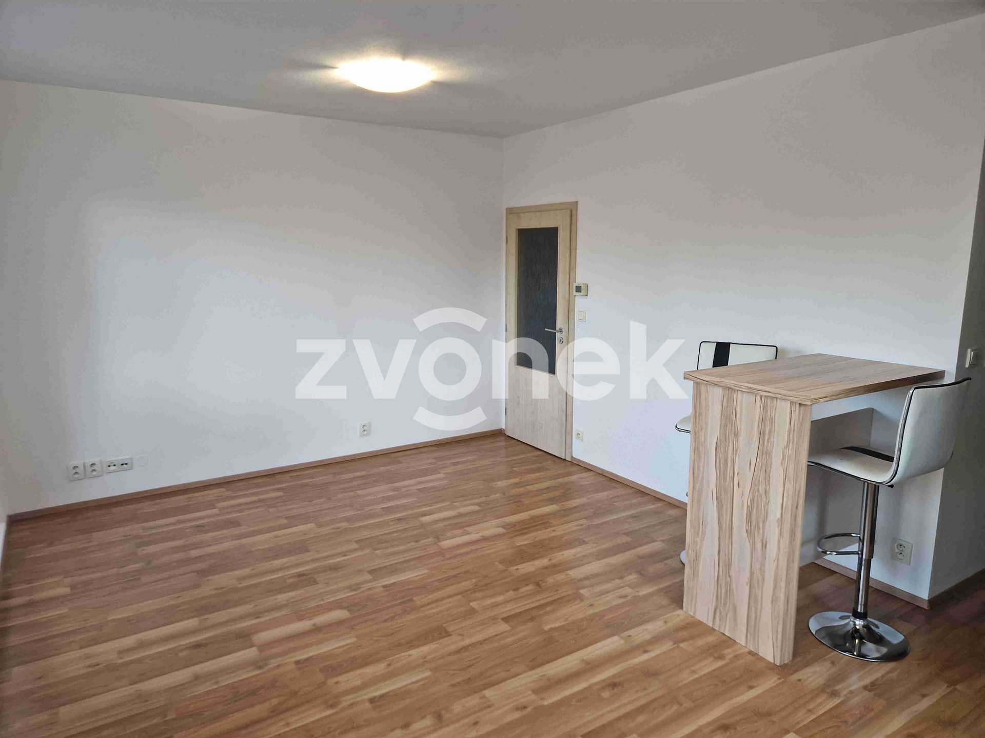 Pronájem bytu 2+kk na Zahrádkách, Uh. Hradiště (9)