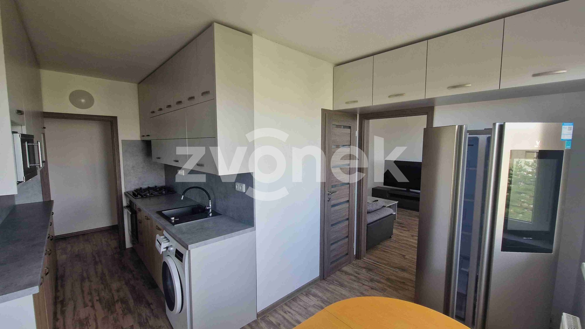Pronájem bytu 3+1 62 m&sup2;, po celkové rekonstrukci ve Štěpnicích 1 (1)