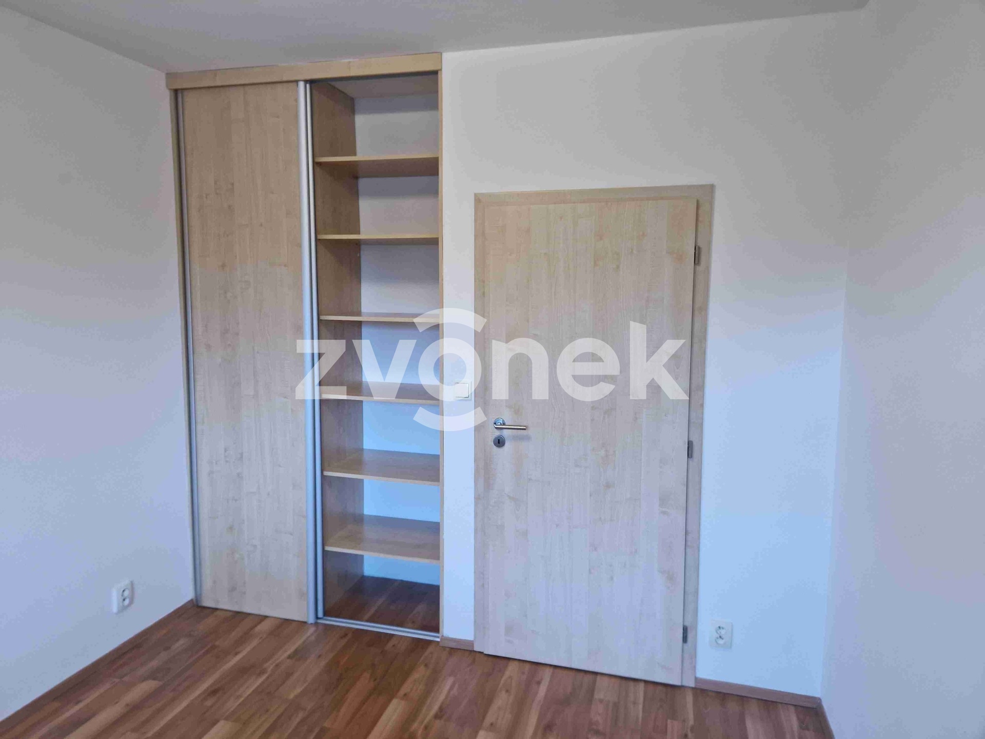Pronájem bytu 2+kk na Zahrádkách, Uh. Hradiště (4)