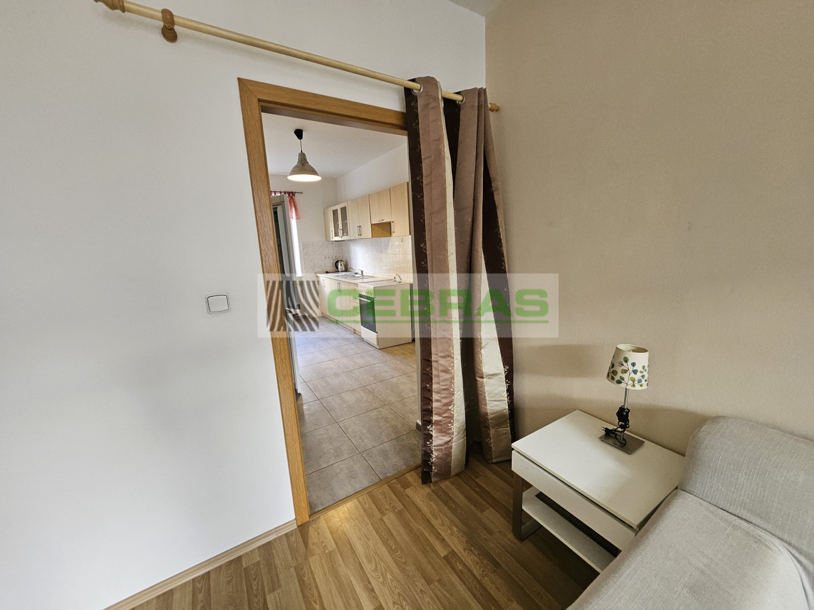 Ložnice a pohled do chodby