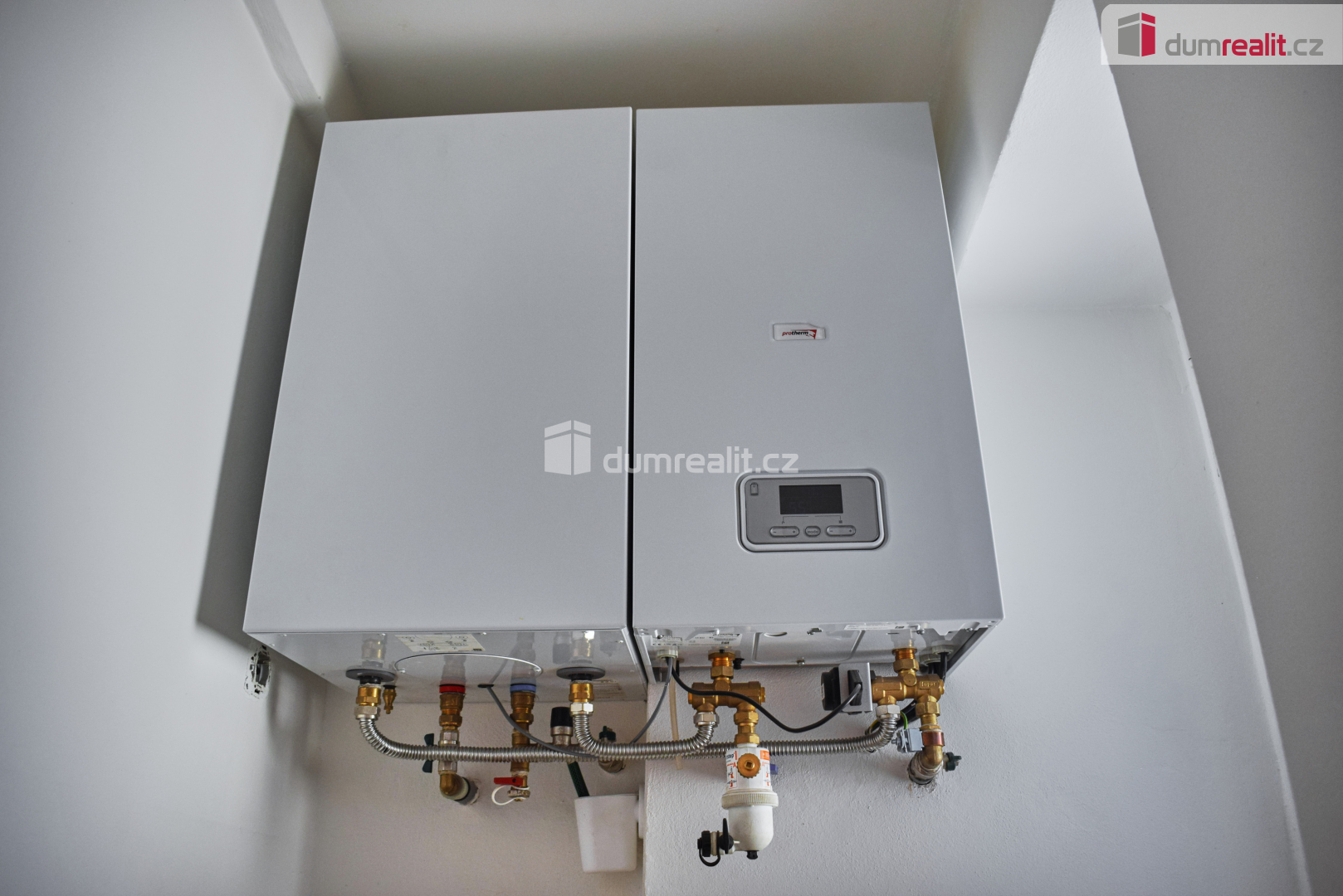 koupelna-kotel na vytápění a ohřev vody