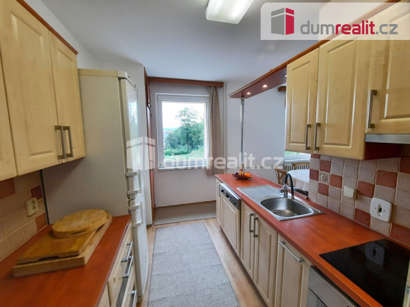 kompletně vybavená kuchyň